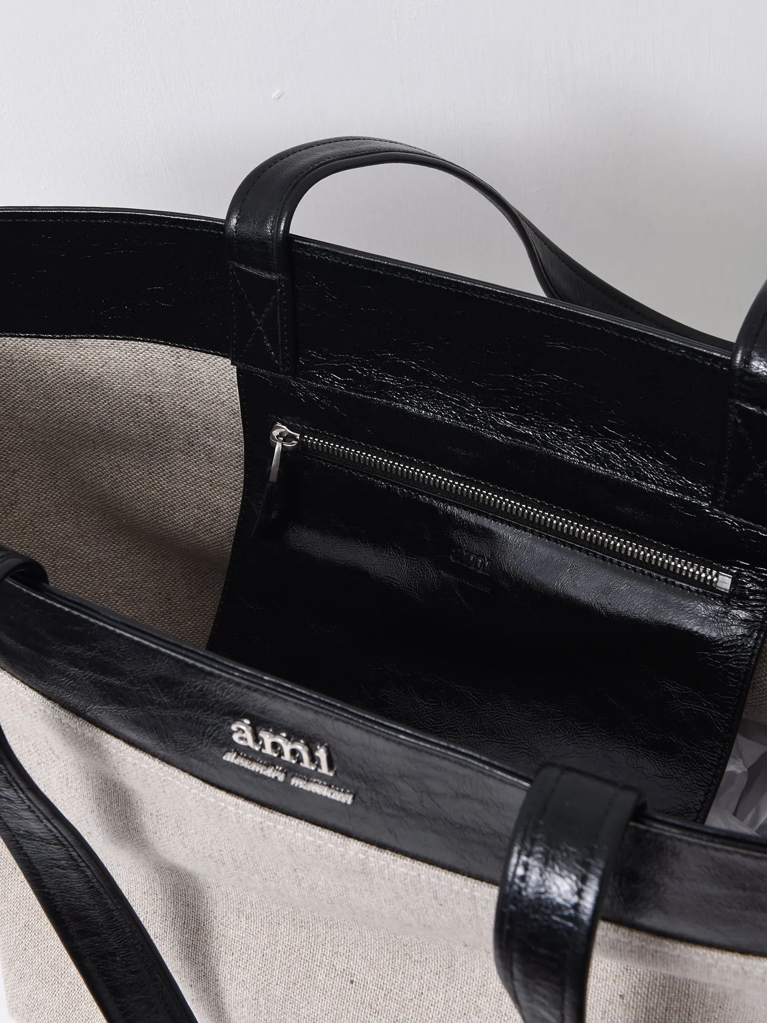 EAST WEST AMI SHOPPING_NATURAL/113
