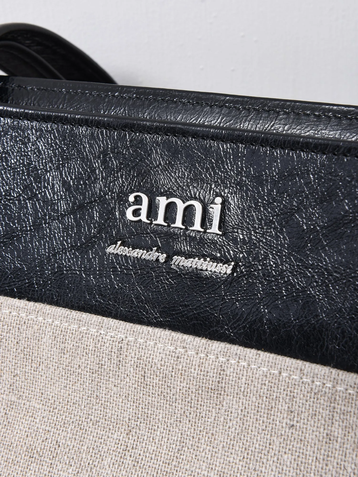 EAST WEST AMI SHOPPING_NATURAL/113