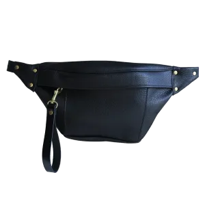 Stevie Belt Bag in Pebbled Noir