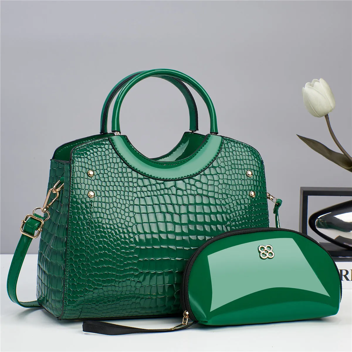 Trendy Women's Cross-body Bag