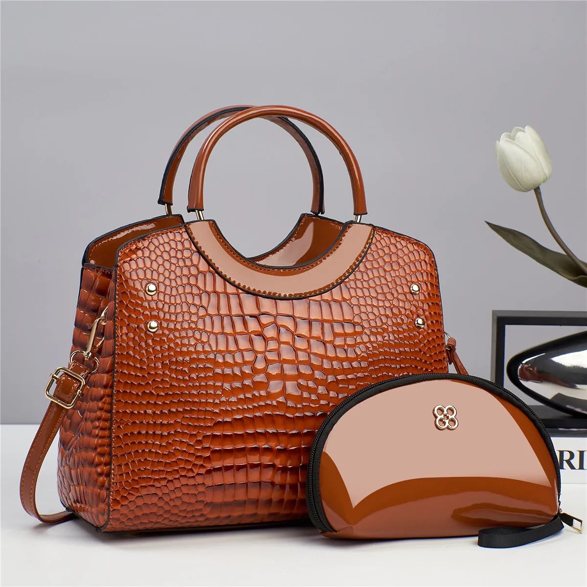 Trendy Women's Cross-body Bag