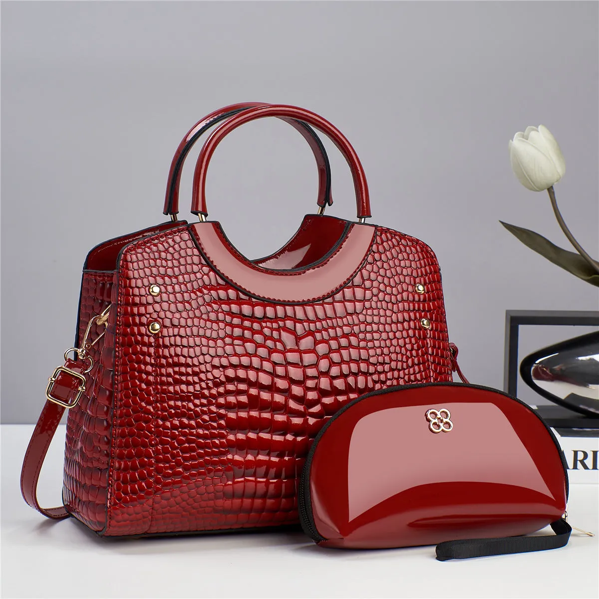 Trendy Women's Cross-body Bag